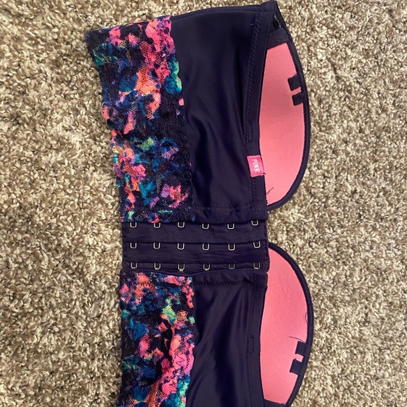 Victoria Secret Pink Strapless Bra - Picture 4 of 4